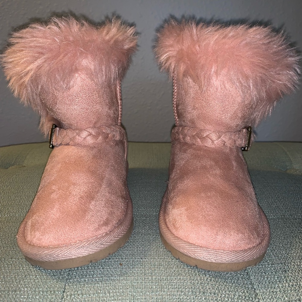 Children’s Place pink toddler girls boots 💕